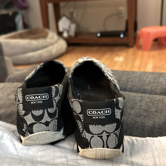 Coach flat casual shoes. Size 8. Black and gray color. Used. - Picture 3 of 6